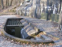 Ligne Maginot - SCHOENENBOURG - (Ouvrage d'artillerie) - Entrée des hommes
Escalier donnant accès