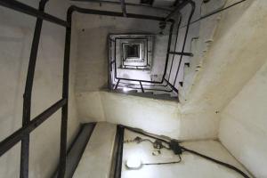 Ligne Maginot - SCHOENENBOURG - (Ouvrage d'artillerie) - Bloc 6
Puits d’accès au bloc avec la cage d'escaliers
