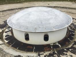 Ligne Maginot - MONTE GROSSO (MG) - E02 - (Ouvrage d'artillerie) - Bloc 6
La tourelle de 135 repeinte de neuf; blanc et gris argenté