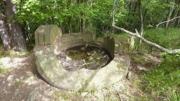 Ligne Maginot - MONTE GROSSO (MG) - E02 - (Ouvrage d'artillerie) - Bloc 8
Les restes de la cloche GFM