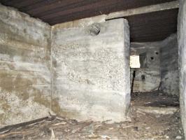 Ligne Maginot - BLAUELSAND - (Casemate d'infanterie - Simple) - Local attenant à la chambre de repos
En face, l'accès à la chambre de tir