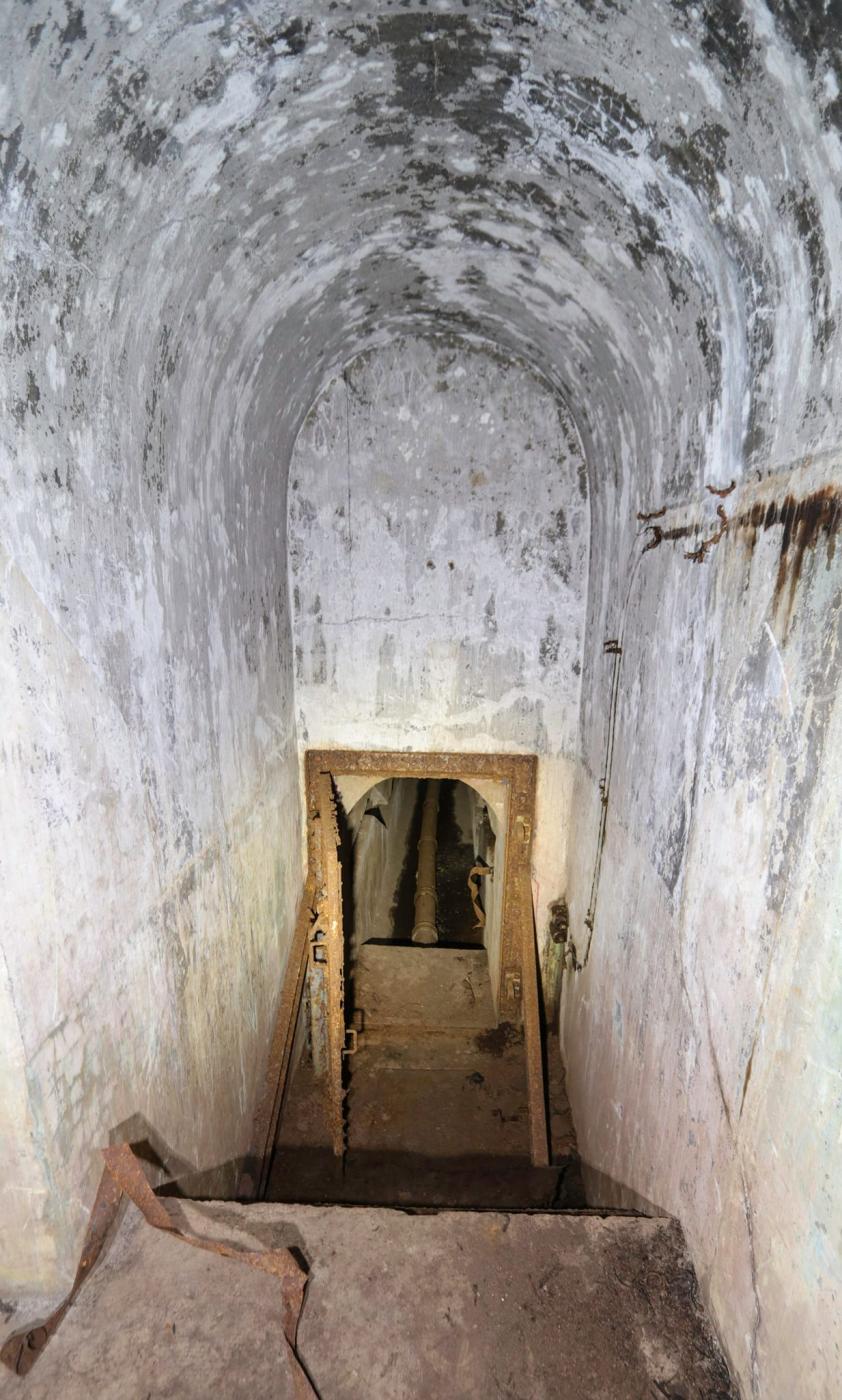 Ligne Maginot - FROHMUHL (PC DU QUARTIER KAPELLENHOF - II/153° RIF) - (Abri) - Le départ de la galerie d'égout menant à l'issue de secours - Philippe EVA