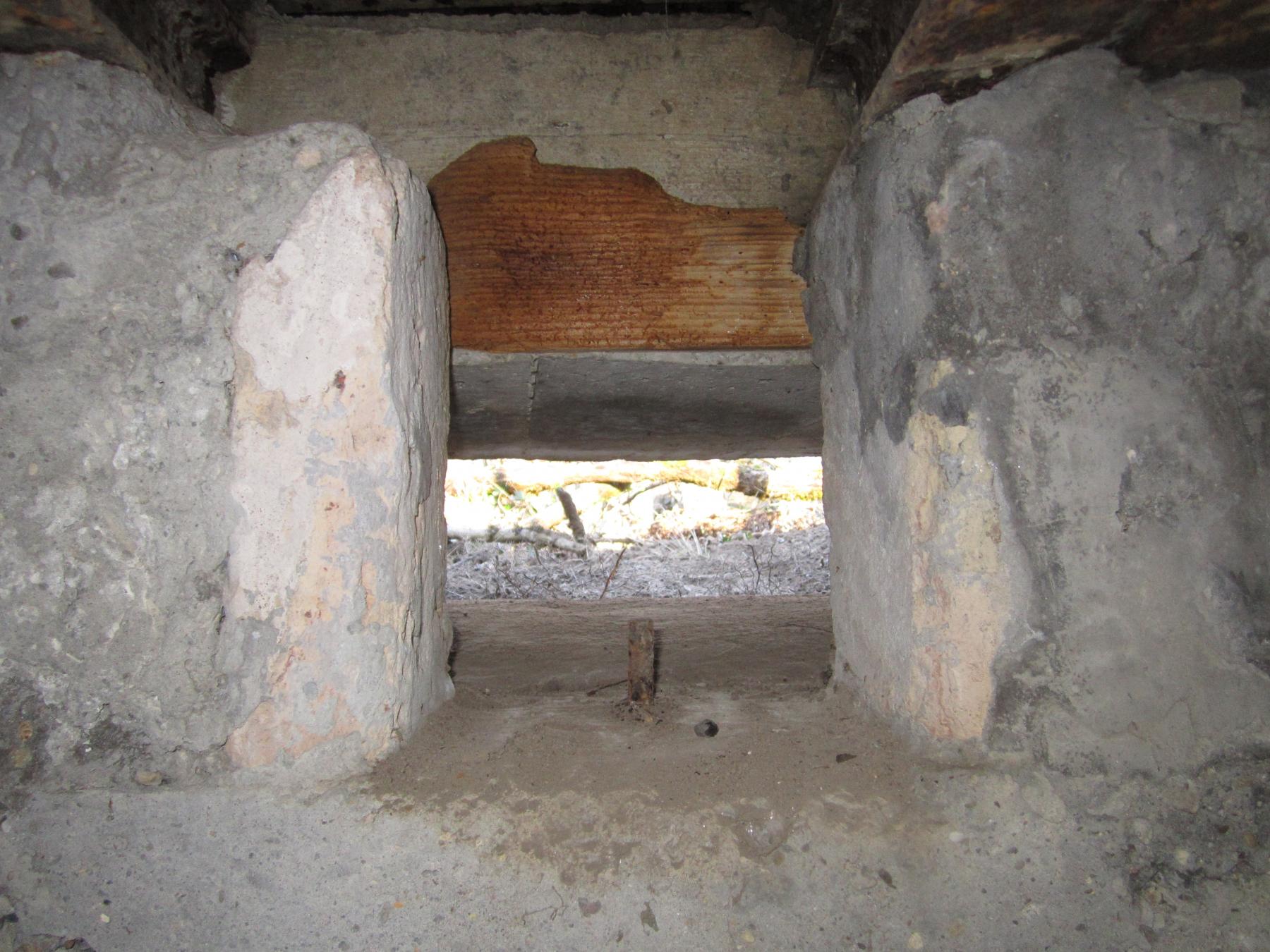 Ligne Maginot - WALDHOF OUEST - (Blockhaus pour arme infanterie) - Détail du créneau droit - G.Fuchs