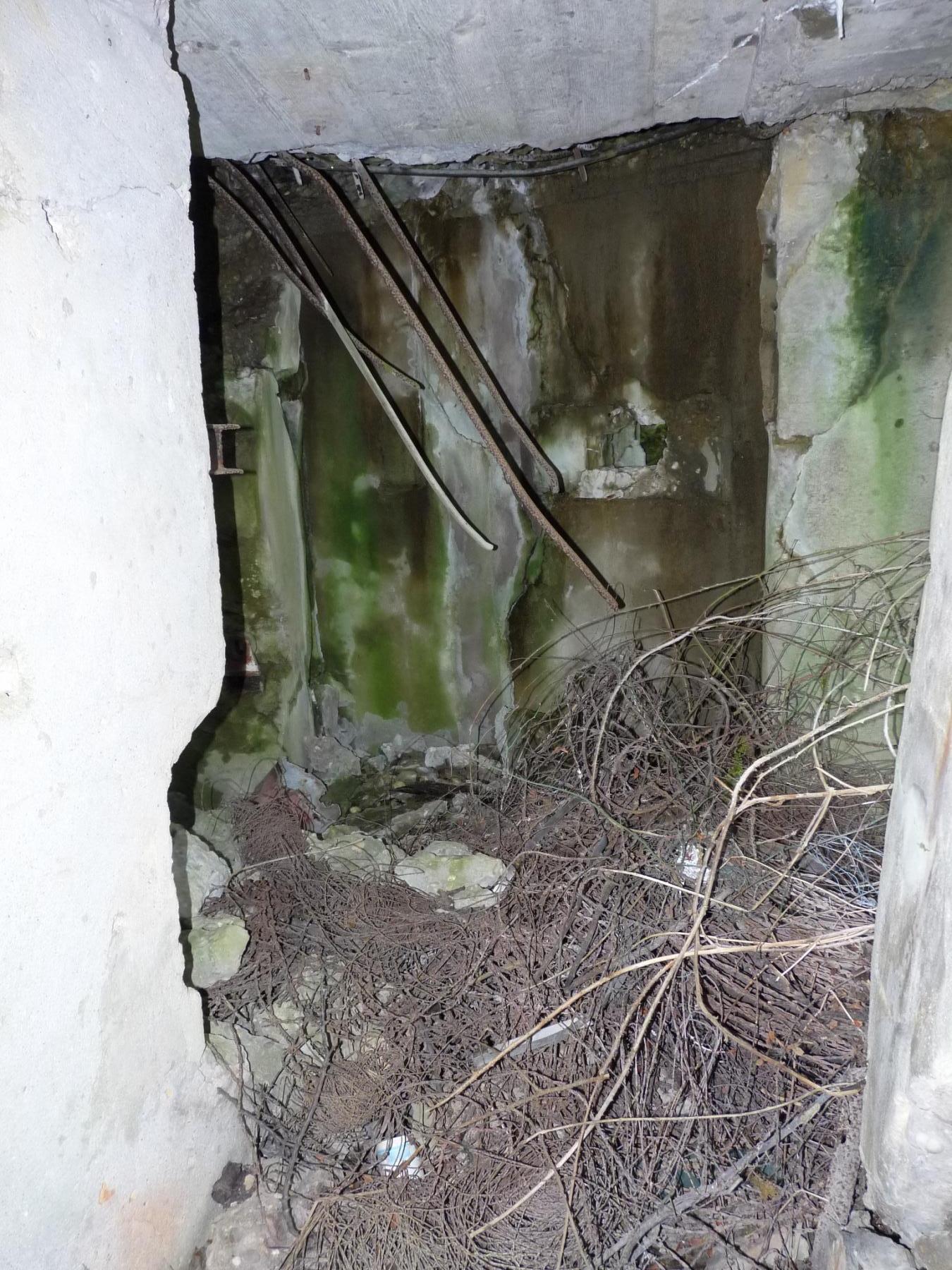 Ligne Maginot - AC3B - MC15  - BIDING NORD - (Casemate d'artillerie) -  - Sylvie Laure LAMBERT