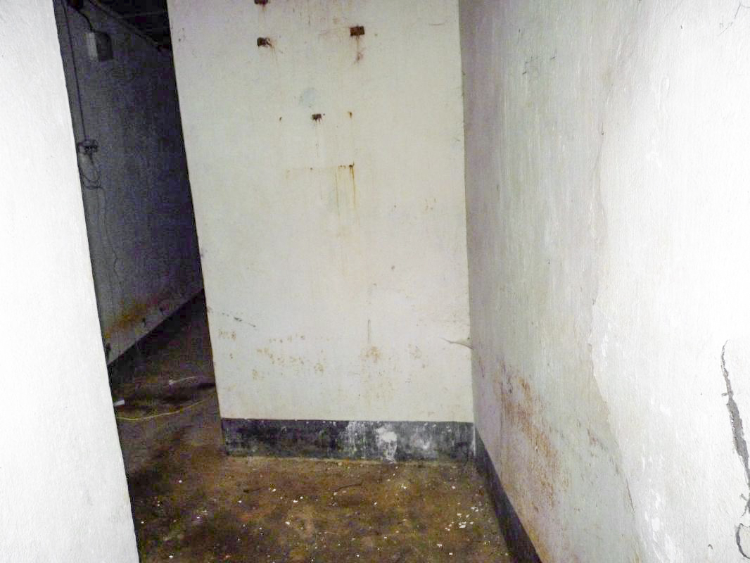 Ligne Maginot - PETERSBERG - X4 - (Abri actif) - Entrée du bloc bas - Aditus