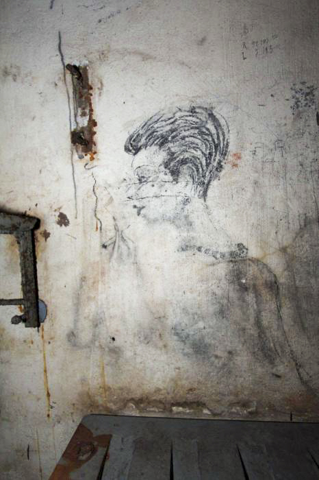 Ligne Maginot - SCHOENENBOURG - (Ouvrage d'artillerie) - Bloc 3
Peintures murales et graffitis dans les locaux de l'ouvrage - GRAMI