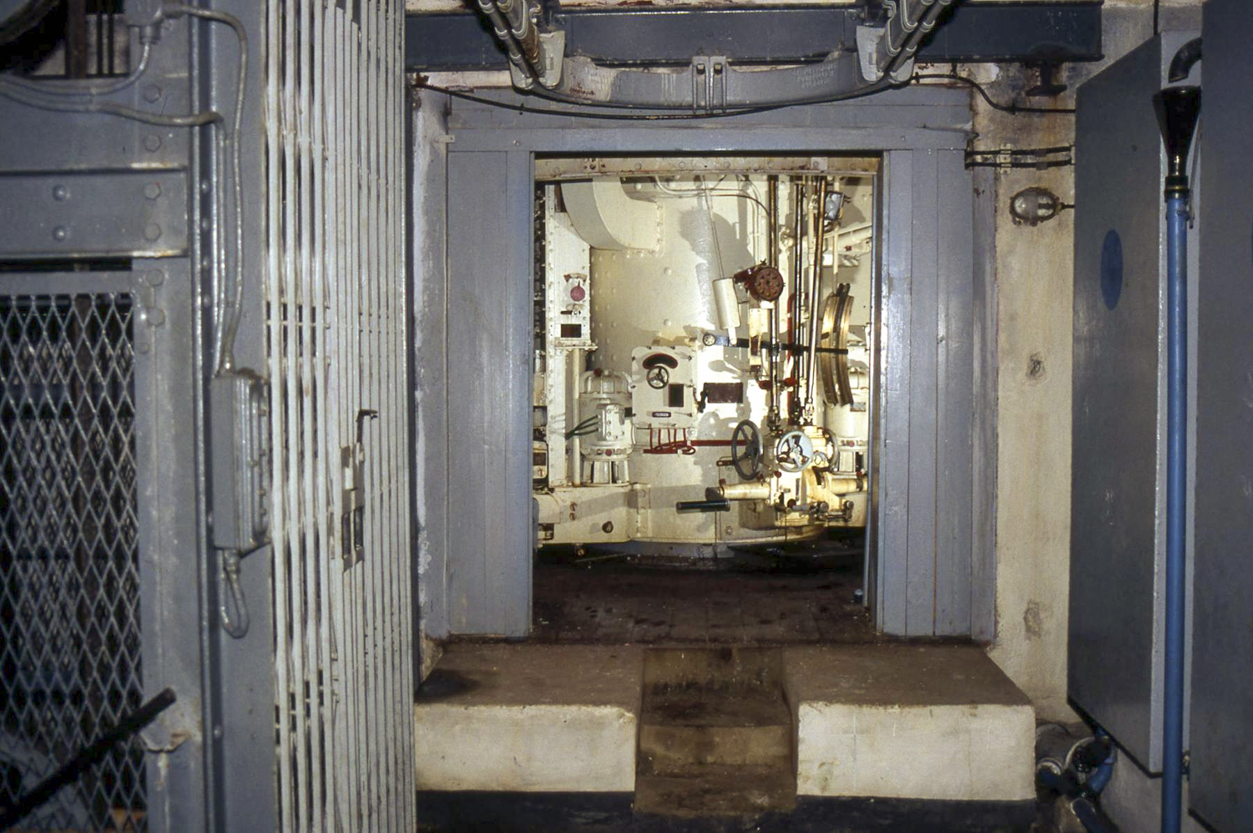 Ligne Maginot - MONTE GROSSO (MG) - E02 - (Ouvrage d'artillerie) - Bloc 5
Tourelle de 75 Mle 33 - KEMMEL Dominique
