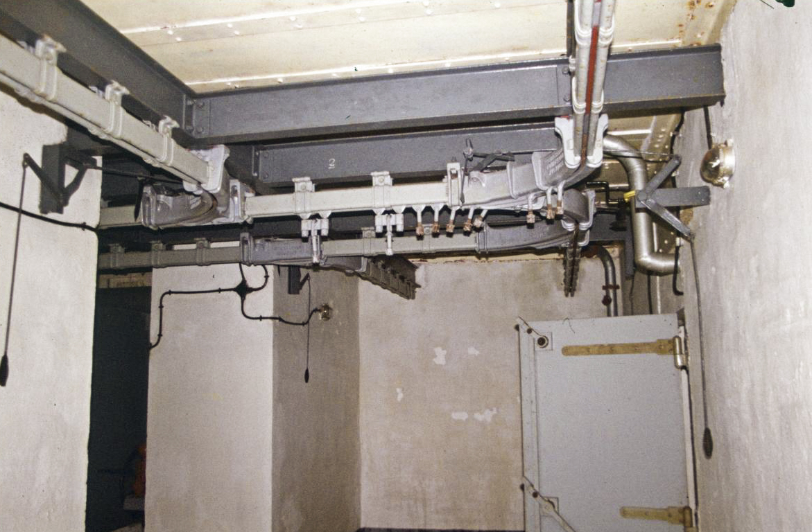 Ligne Maginot - MONTE GROSSO (MG) - E02 - (Ouvrage d'artillerie) - Bloc 5
Tourelle de 75 Mle 33 – magasin M3 - Michal Prasil