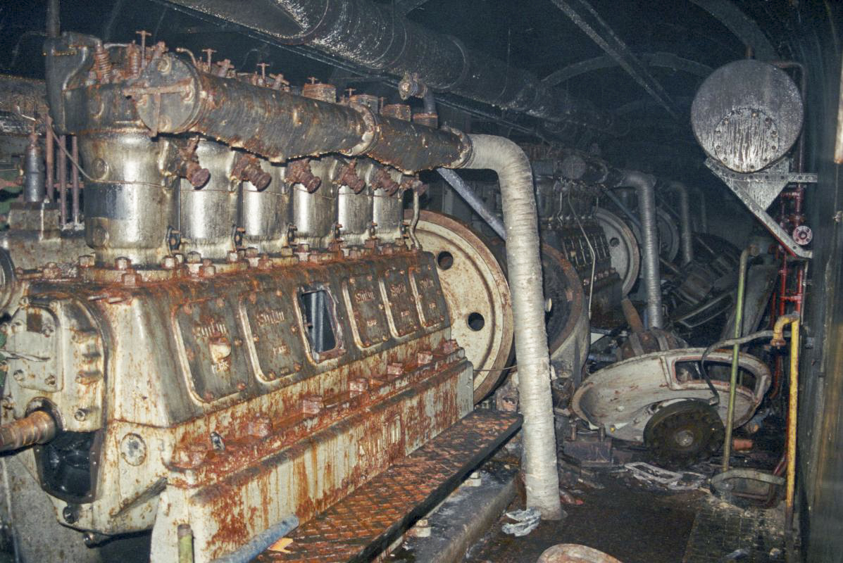 Ligne Maginot - MONTE GROSSO (MG) - E02 - (Ouvrage d'artillerie) - Usine après dévastation des câbles cuivrées - Michal Prasil
