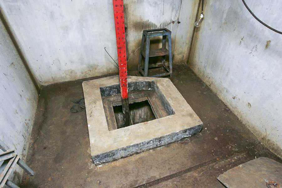 Ligne Maginot - BOIS d'ESCHERANGE - X3 (Quartier Kanfen - I/169°RIF) ( Abri ) - Le puits alimentant l'abri en eau - ZEIG Marc - Col  HUYGEN Georges