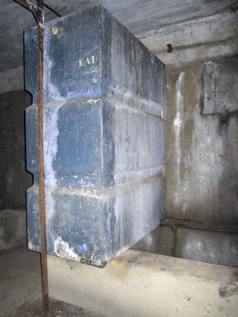 Ligne Maginot - HOFFEN ( Casemate d'infanterie ) - Réservoir d'eau de la salle des machines - Gregory Fuchs