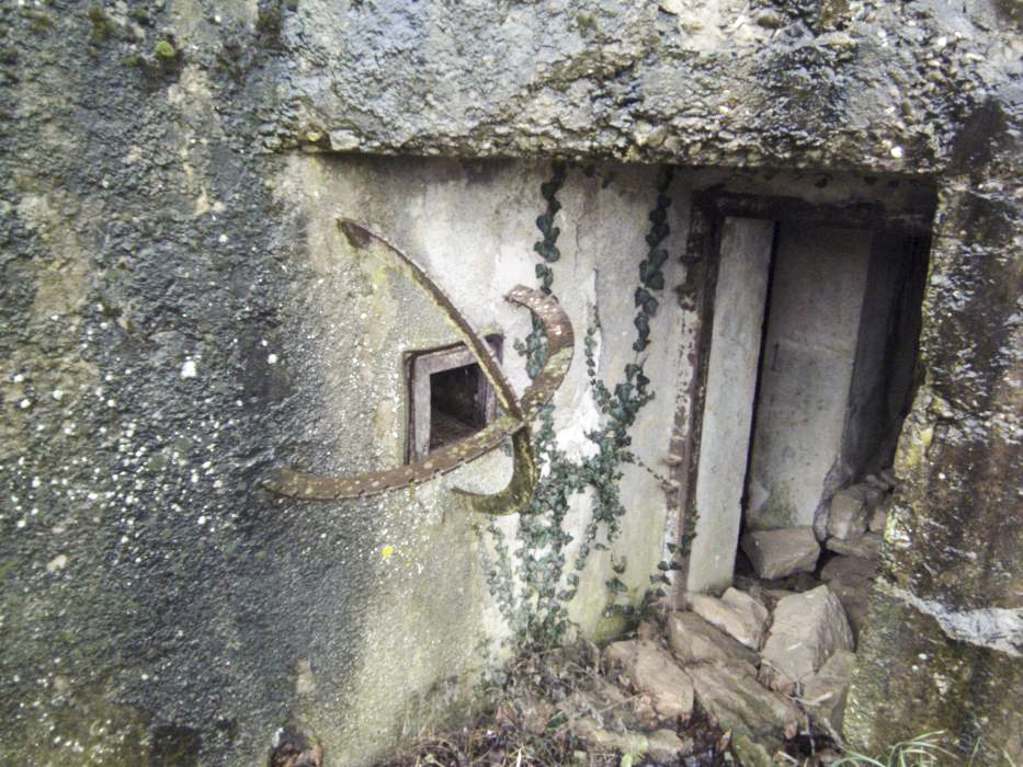 Ligne Maginot - HUNSPACH 1 - (Blockhaus pour arme infanterie) - Vue de l'entrée - GLÜCKSJÄGER GJ13