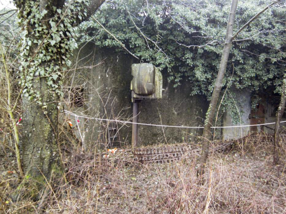 Ligne Maginot - HUNSPACH STATION ( Casemate d'infanterie ) - La projecteur blindé - GLÜCKSJÄGER GJ13