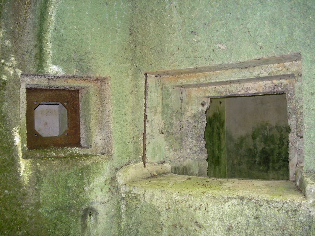 Ligne Maginot - My13 - VILLECLOYE (Casemate d'artillerie) -  - R Tucker