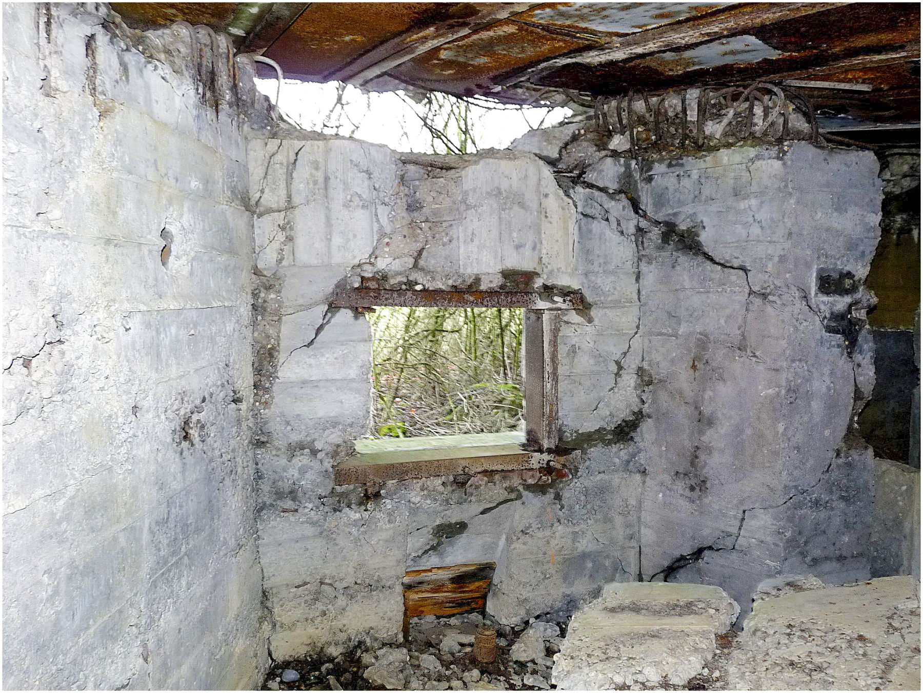 Ligne Maginot - AC3B - MC15  - BIDING NORD - (Casemate d'artillerie) -  - Sylvie Laure LAMBERT