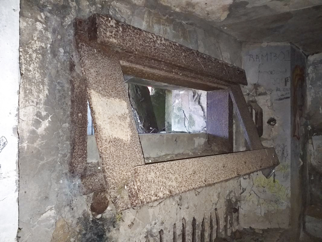 Ligne Maginot - OBERSEEBACH EST - (Blockhaus pour canon) - Créneau AC 47 - gregfuchs