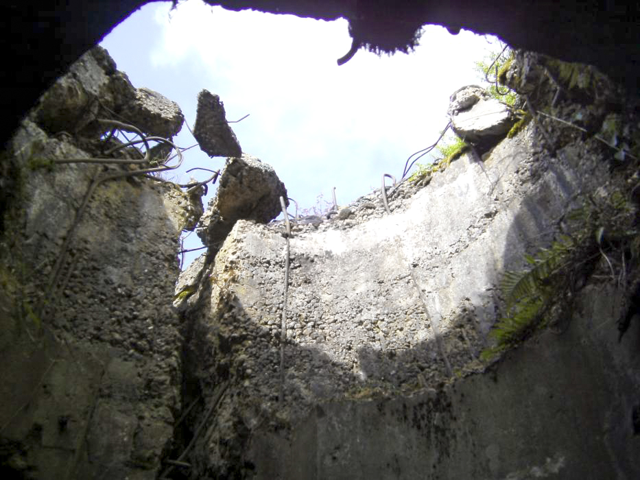Ligne Maginot - Casemate de la Seltz (ou du Seltzbach) - Le puits de la cloche GFM nord-ouest ferraillée - GLÜCKSJÄGER GJ13
