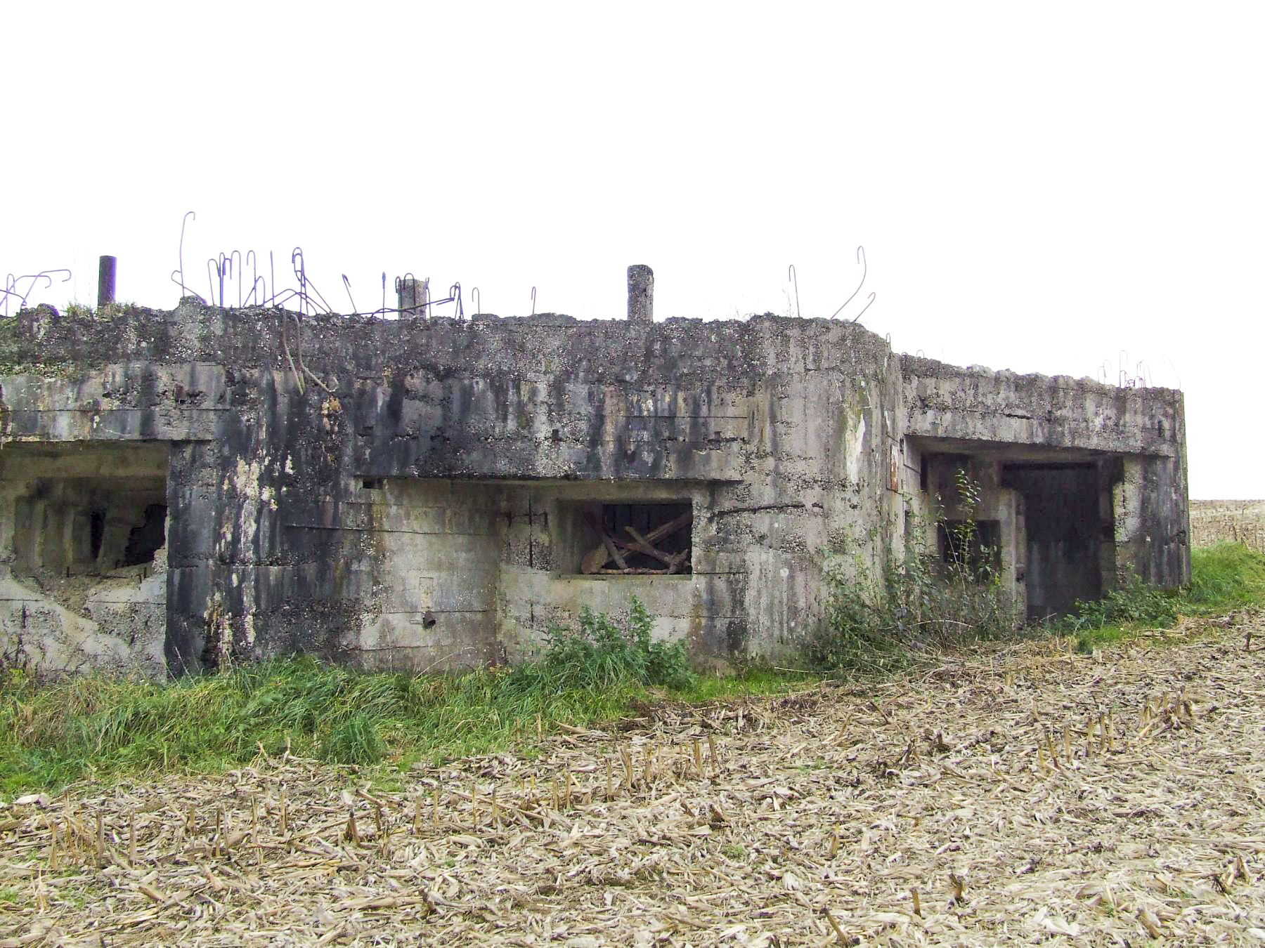 Ligne Maginot - WASSERFURSCH - (Casemate d'infanterie) - La façade de tir et l'entrée - STENGER Mathieu