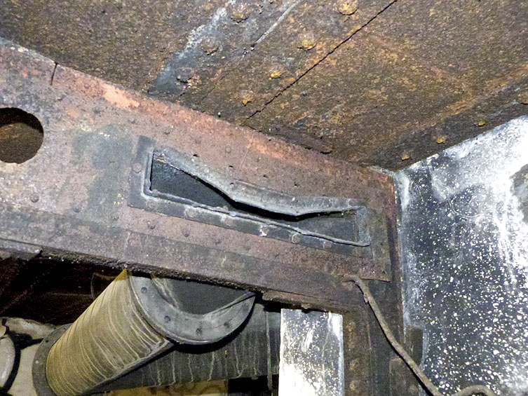 Ligne Maginot - BOIS DE RITTERSHOFFEN 6 - (Casemate d'infanterie - Simple) - Conduit de ventilation de la chambre de tir - JMBrams