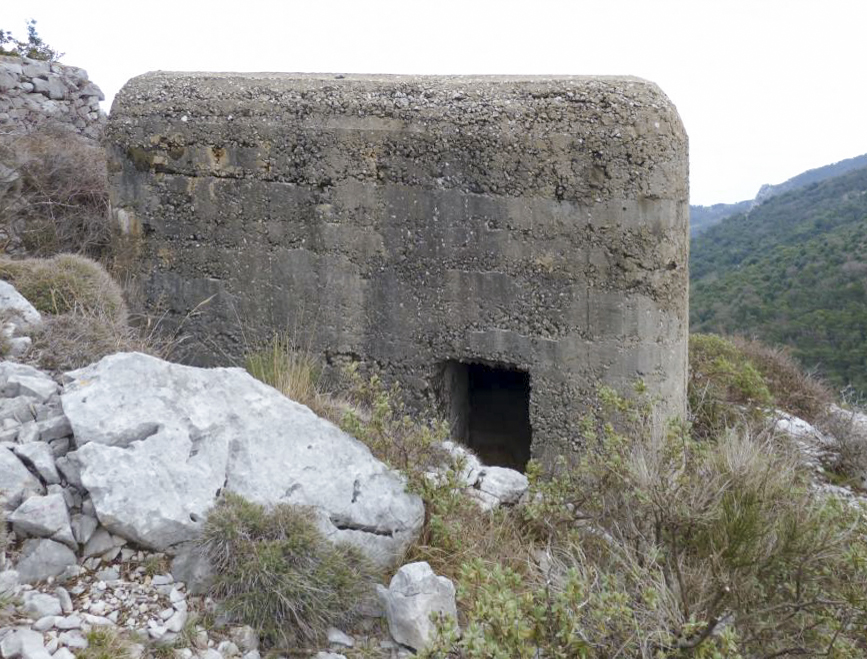 Ligne Maginot - O45 - MADONE de GORBIO Sud ( Blockhaus pour arme infanterie ) - L'entrée de la casemate - Jean-François PERRIGAULT