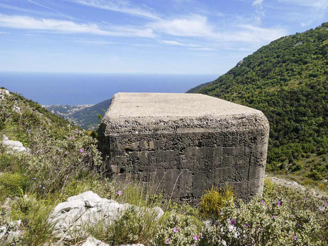 Ligne Maginot - O45 - MADONE de GORBIO Sud ( Blockhaus pour arme infanterie ) -  - ELLENA - CUNY