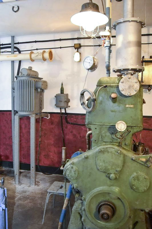 Ligne Maginot - BOIS DE CATTENOM - X14 - (Abri) - Transformateur de l'alimentation extérieure provenant de l'ouvrage du Kobenbusch - D.Froehly