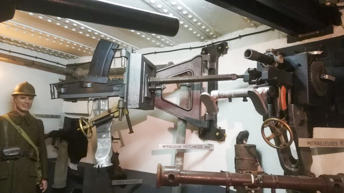 Ligne Maginot - ESCH - (Casemate d'infanterie - double) - Mitrailleuse Hotchkiss de 13,2mm mle 1929