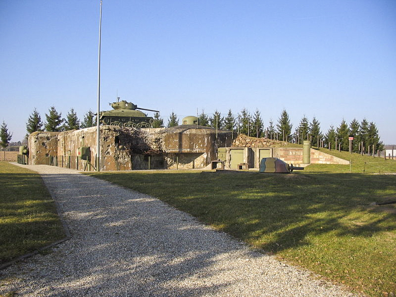 Ligne Maginot - ESCH (Casemate d'infanterie - double) -  - Denis HELFER