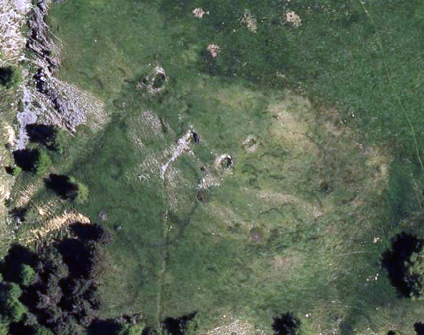 Ligne Maginot - CIME de BACOUN - (Position d'artillerie préparée) - Crête de Chabanette - Google Earth