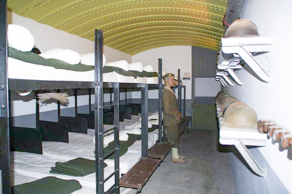 Ligne Maginot - HATTEN (I / 23° RIF) (Abri) - Une chambrée pour la troupe - EVA Philippe
