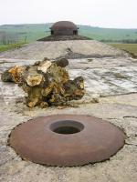 Ligne Maginot - LATIREMONT - A3 - (Ouvrage d'artillerie) - Entrée des hommes
Cloche LG et cloche GFM