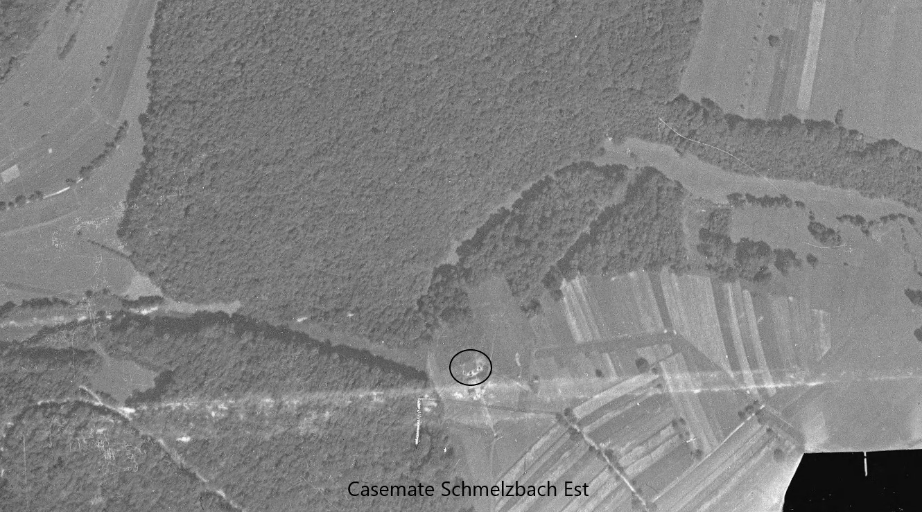 Ligne Maginot - SCHMELTZBACH EST - (Casemate d'infanterie - Double) - La casemate Schmelzbach Est en 1938.
Les champs de tir déboisés sont nettement visible - IGN - Géoportail 1938