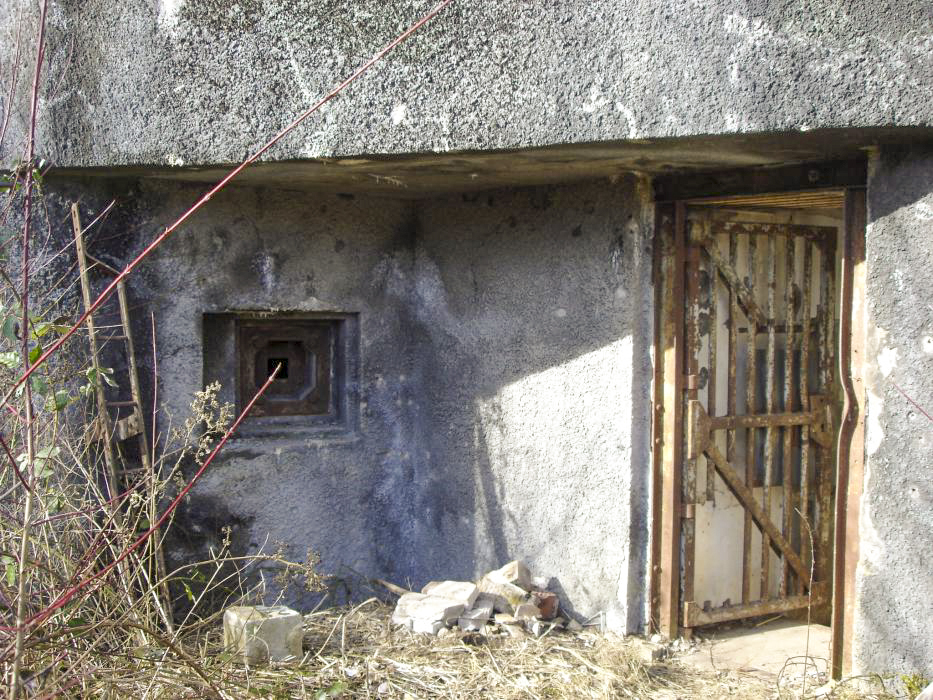 Ligne Maginot - GRAND BOIS - (Casemate d'infanterie) - L'entrée - Christian LENHARD