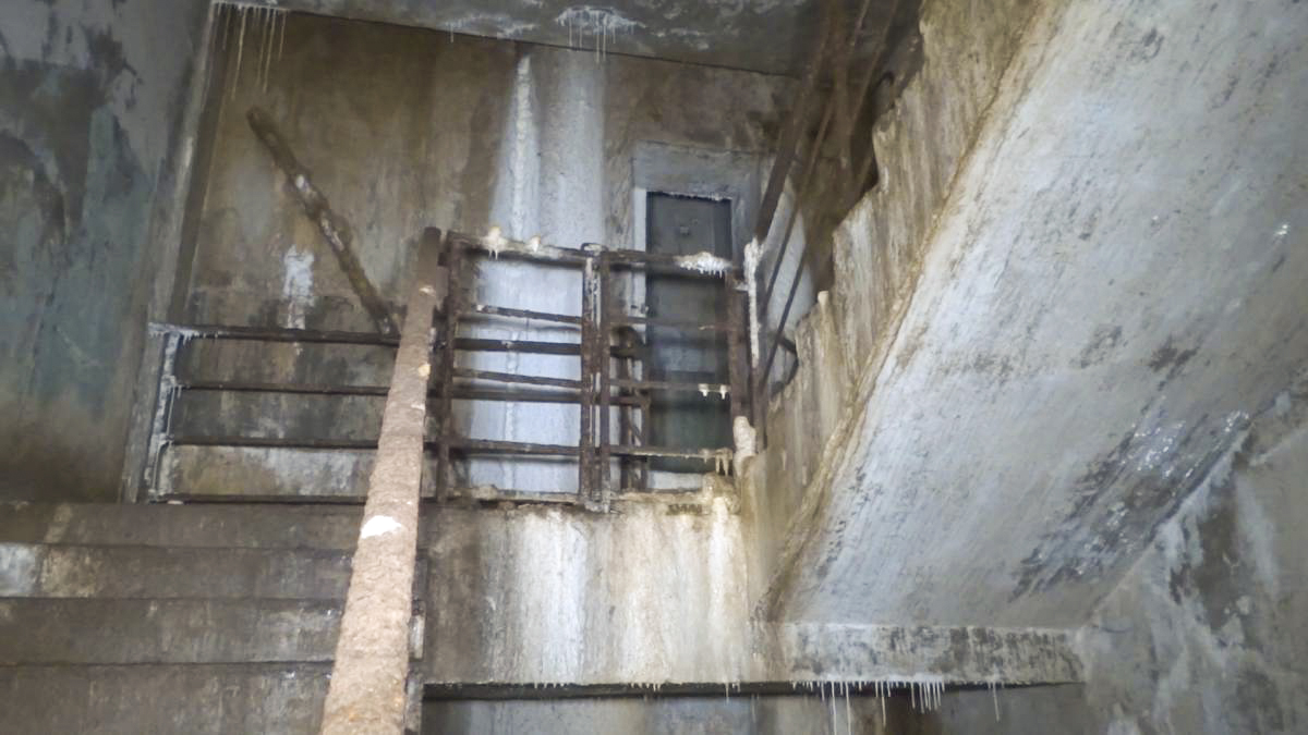 Ligne Maginot - PETIT REDERCHING - (Abri) - Cage d'escalier du coffre est - VisualEpic