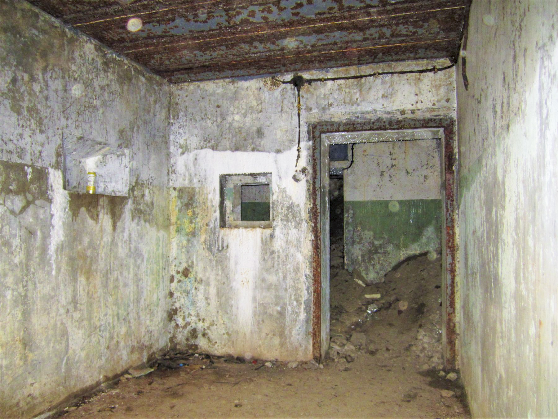 Ligne Maginot - PETIT REDERCHING - (Abri) - Local du piquet de garde du coffre est - Gregory Fuchs