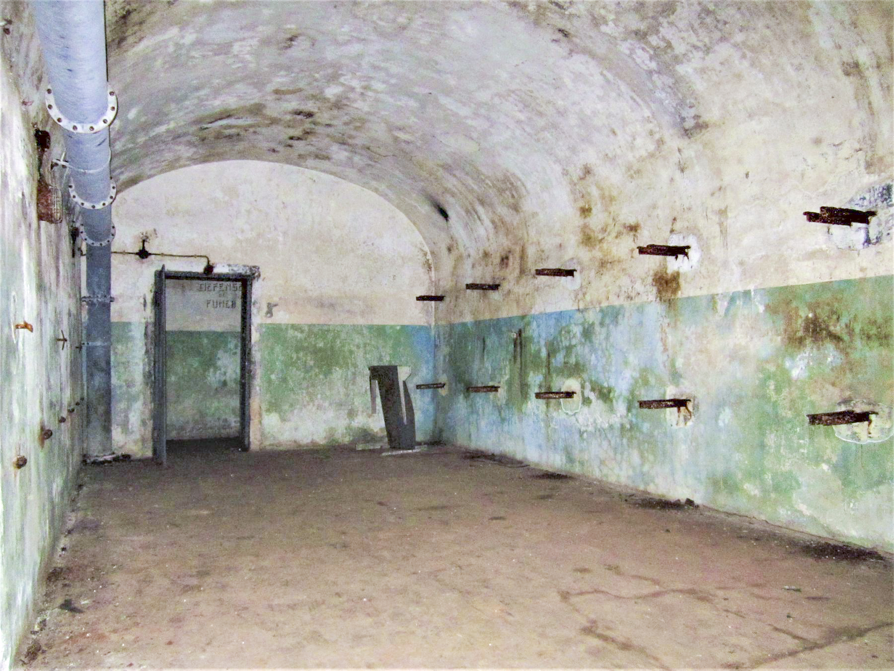Ligne Maginot - PETIT REDERCHING - (Abri) - Chambre de troupe - Gregory Fuchs
