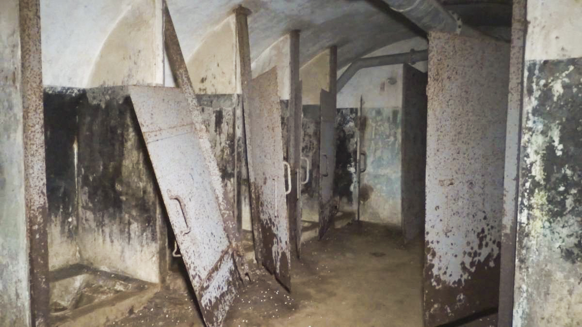 Ligne Maginot - PETIT REDERCHING - (Abri) - Latrines de la troupe - VisualEpic