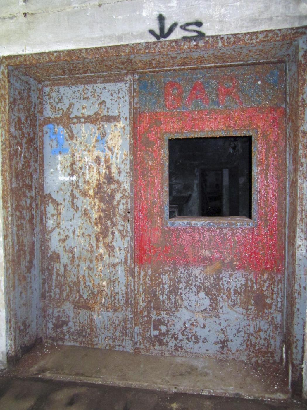 Ligne Maginot - PETIT REDERCHING - (Abri) - L'entrée de la cuisine - Gregory Fuchs