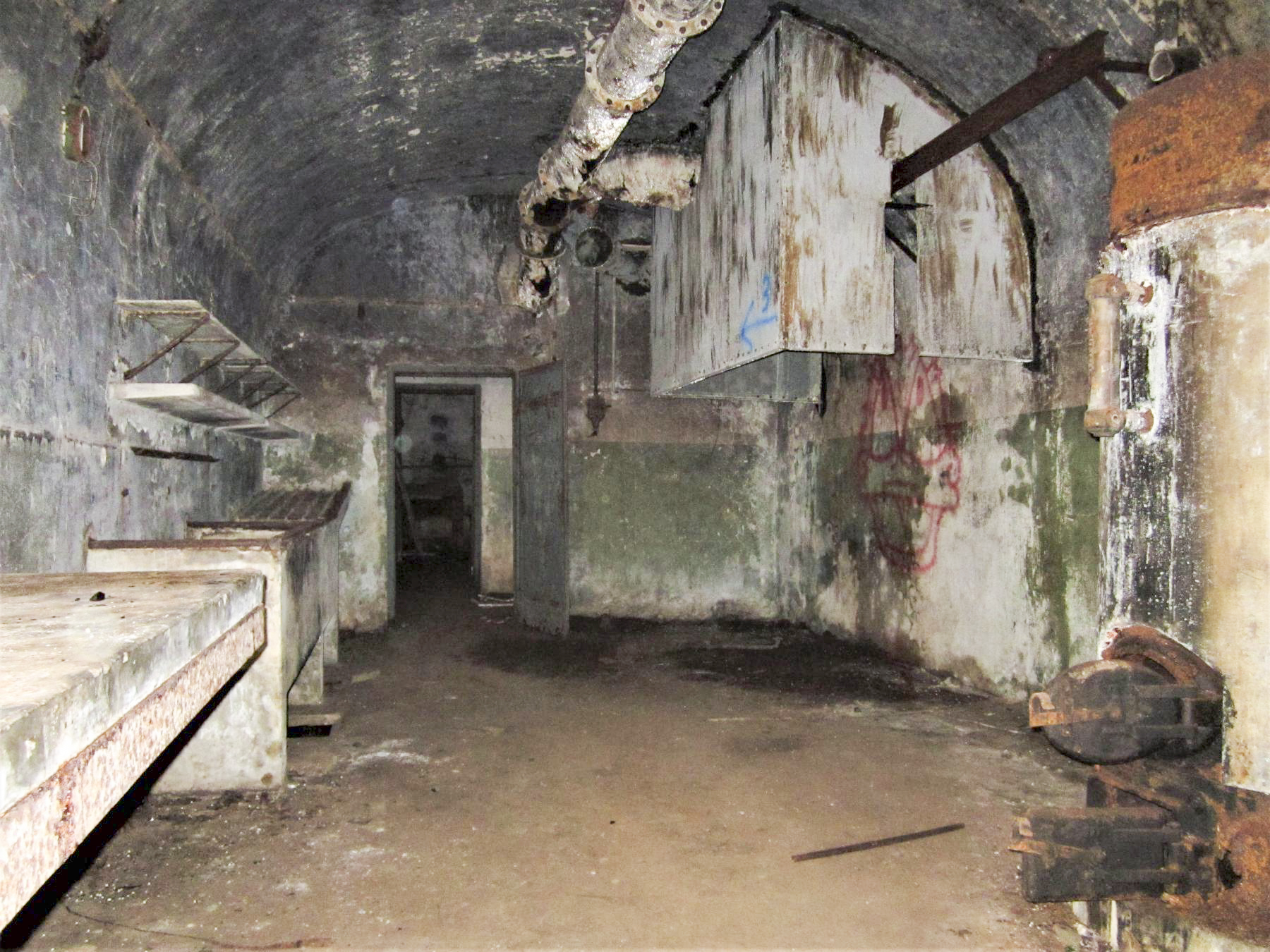 Ligne Maginot - PETIT REDERCHING - (Abri) - La cuisine en 2021, la cuisinière à disparu - Gregory Fuchs