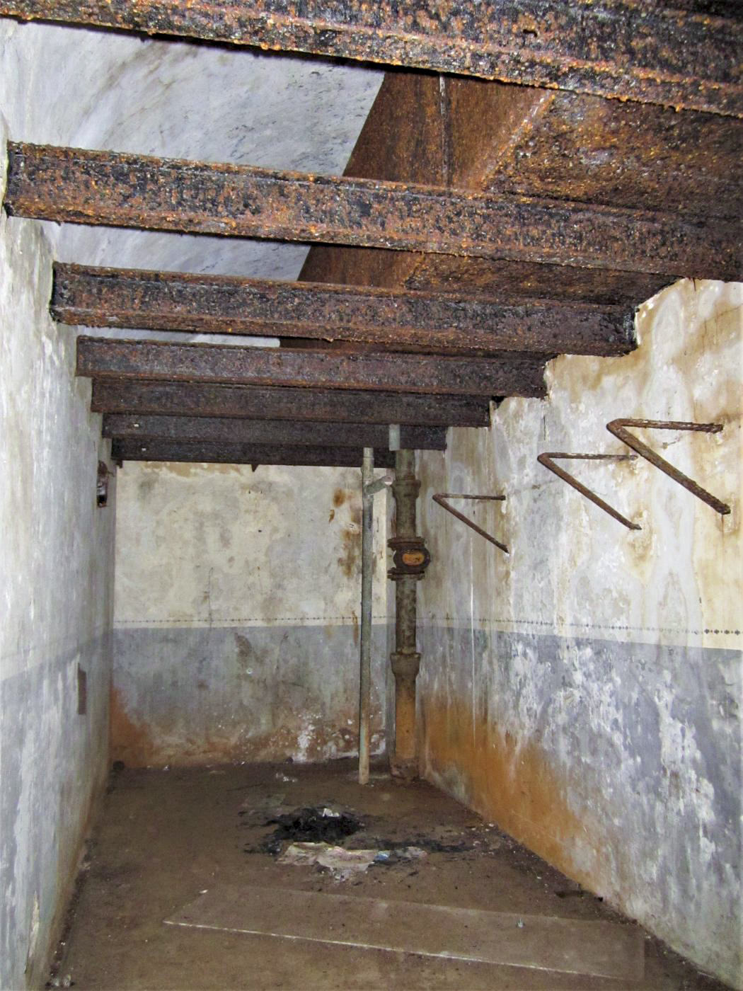 Ligne Maginot - PETIT REDERCHING - (Abri) - Citerne à eau (distribution) - Gregory Fuchs