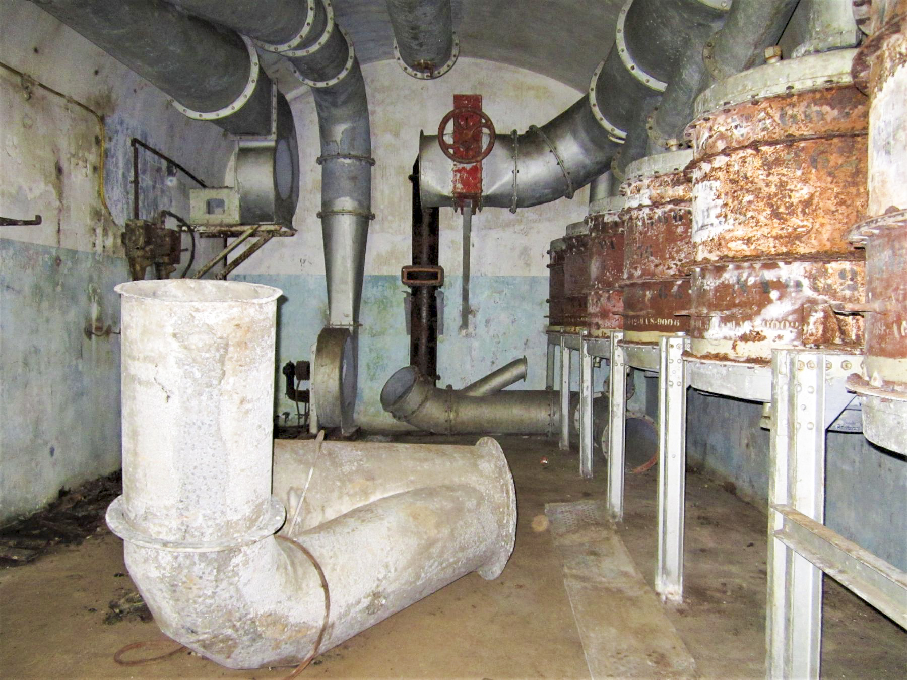 Ligne Maginot - PETIT REDERCHING - (Abri) - Salle des filtres - Gregory Fuchs