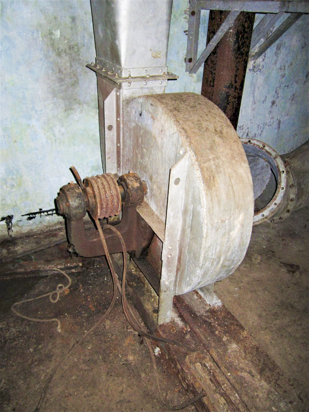 Ligne Maginot - PETIT REDERCHING - (Abri) - Salle des filtres
Ventilateur - Gregory Fuchs
