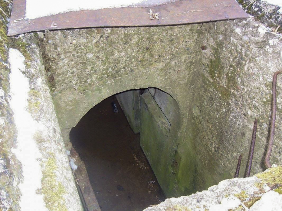Ligne Maginot - PETIT REDERCHING - (Abri) - L'issue de secours - BACH J.M.