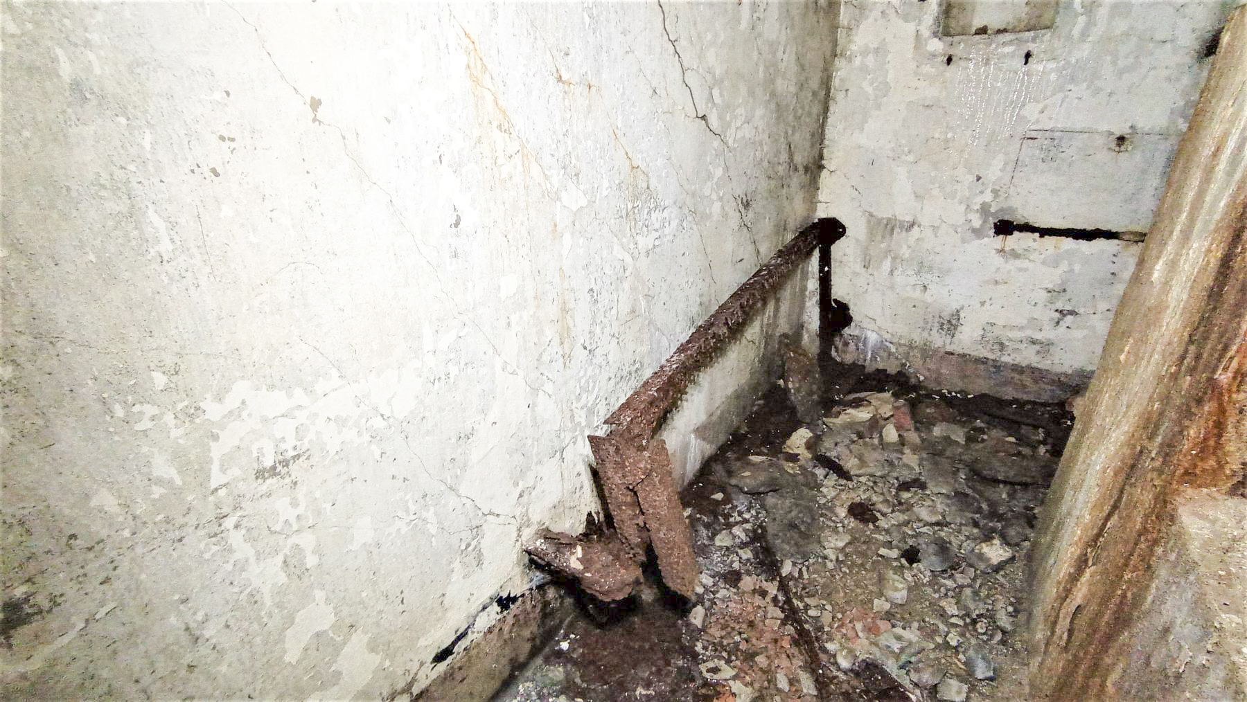 Ligne Maginot - HOCHWALD C6 - (Casemate d'infanterie - double) - Chambre du chef de casemate - Baptiste GAUDIN