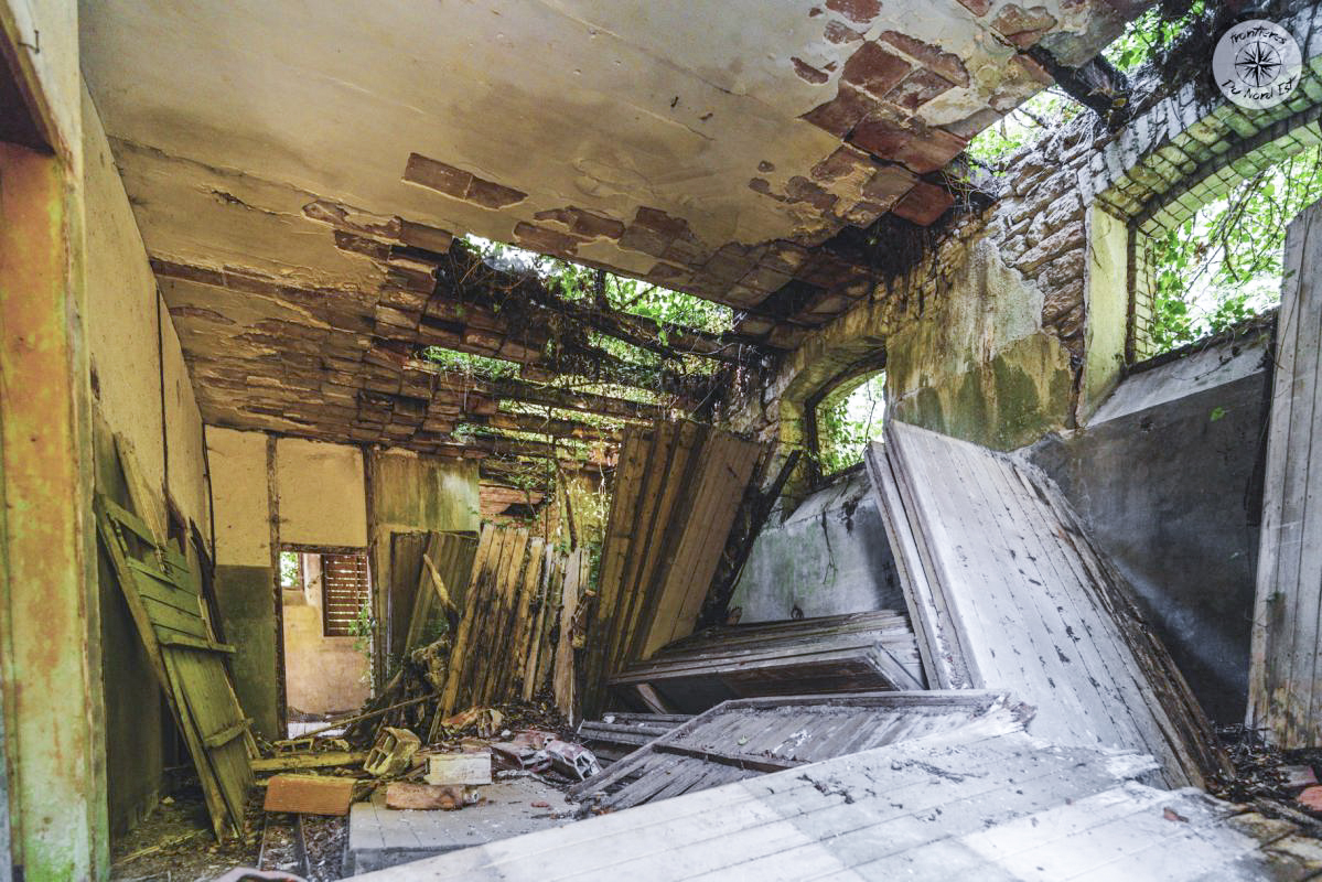 Ligne Maginot - LONGUYON - CASERNE LAMY - (Camp de sureté) - Prison - Thierry Caland