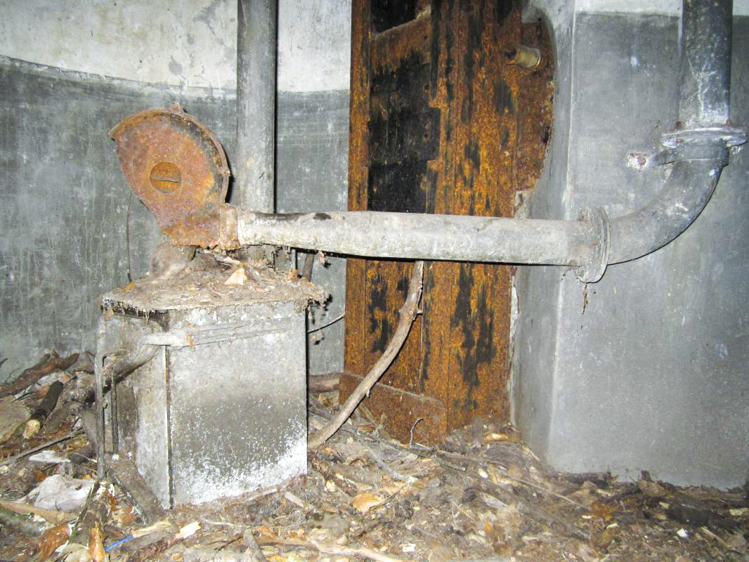 Ligne Maginot - SOUFFLENHEIM (II / 23° RIF) - (Abri) - Réceptacle à douilles et ventilateur de la cloche GFM - gregfuchs