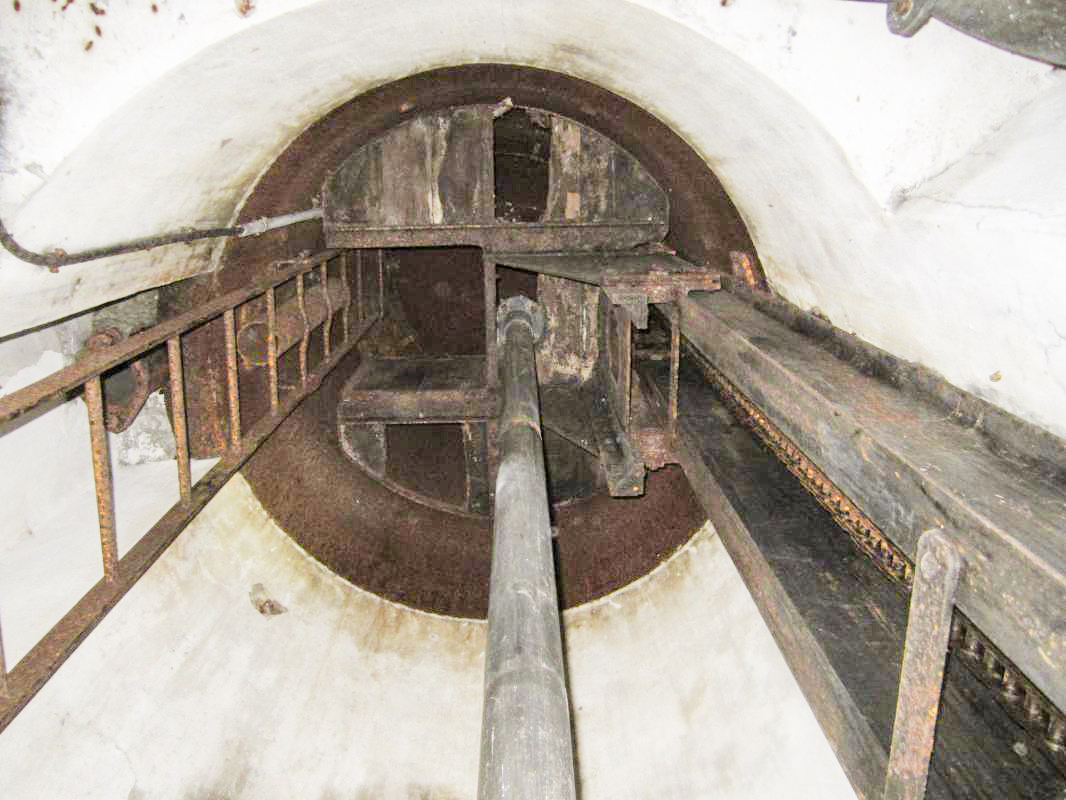 Ligne Maginot - SOUFFLENHEIM (II / 23° RIF) - (Abri) - Vue interne de la cloche GFM - gregfuchs