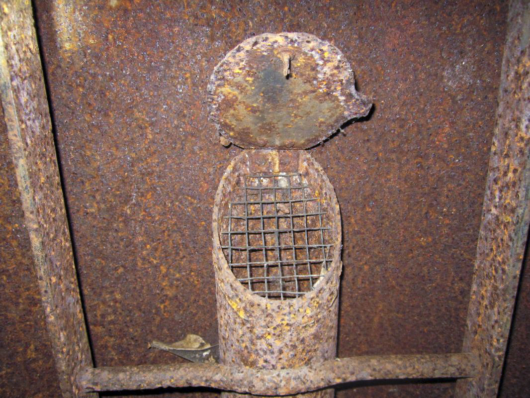 Ligne Maginot - SOUFFLENHEIM (II / 23° RIF) - (Abri) - Conduit de ventilation de la cloche GFM (ouvert) - gregfuchs