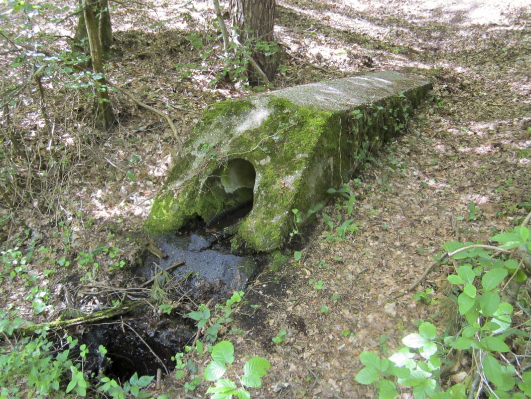 Ligne Maginot - SOUFFLENHEIM (II / 23° RIF) - (Abri) - Débouché de l'égout - gregfuchs