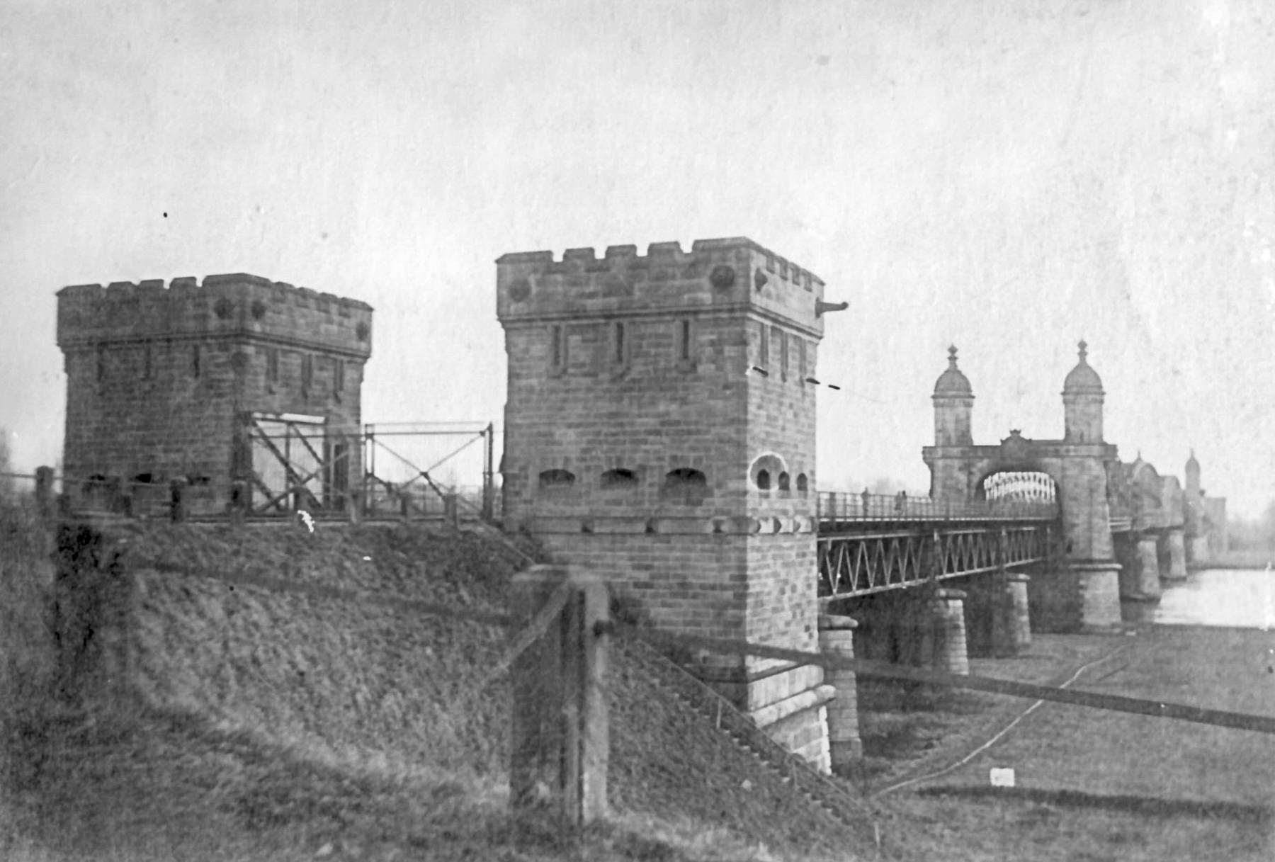 Ligne Maginot - Avant poste du Pont rail de Roppenheim - Le pont de Roppenheim, coté français - Inconnu